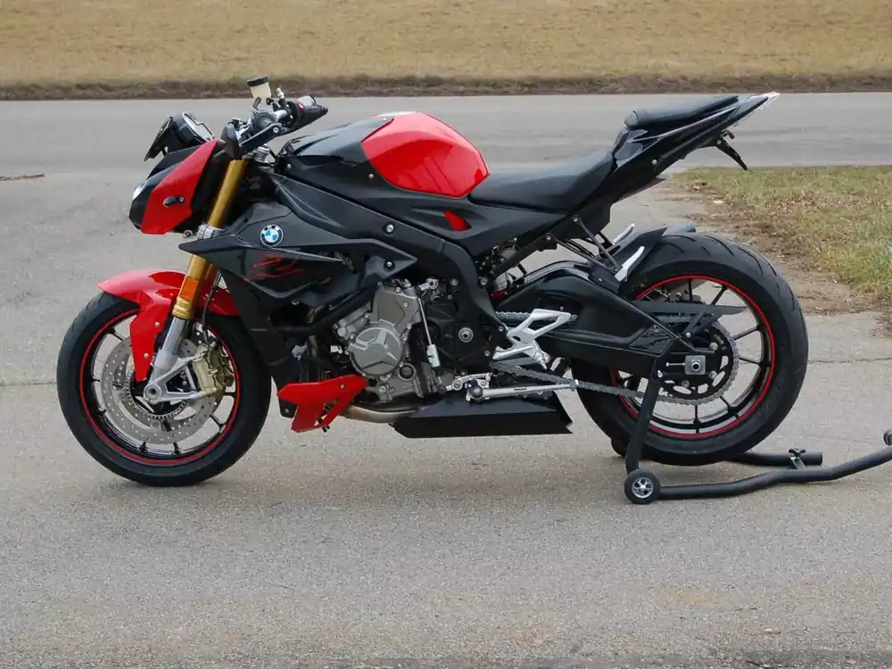 Auspuffabdeckung passend für BMW S1000R (2017–2020) Heißes Angebot