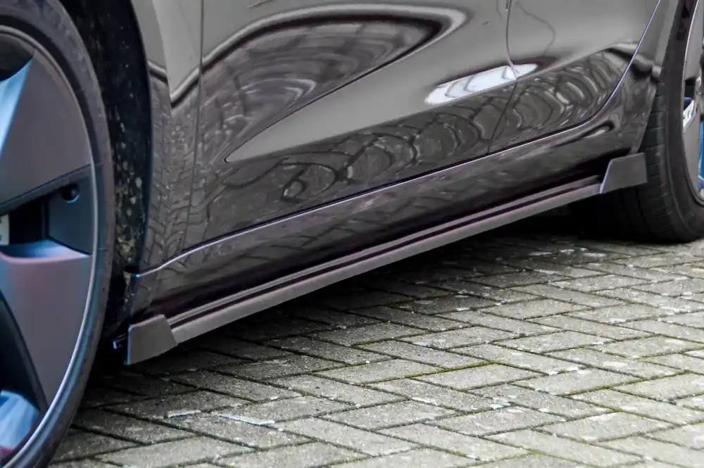 CUP Seitenschweller mit Wing vorne + hinten passend für Tesla Model 3 ab 2017 Echt